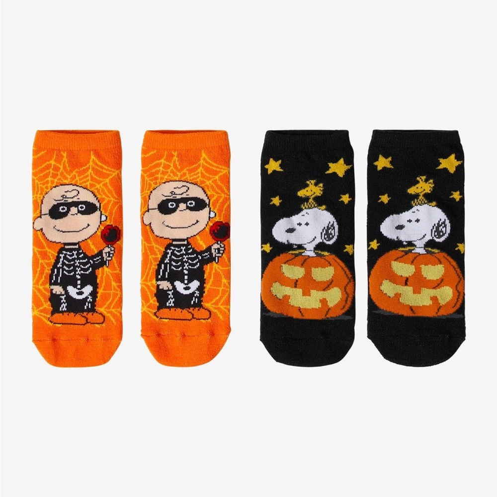 Peanuts Snoopy & Charlie Brown Halloween No Show Socks 2 Pairs Hot Topic
